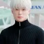 “Bienvenido de nuevo, Jack Frost”: los fans responden al debut con cabello plateado de Jaehyun de NCT antes del desfile de moda de Prada en Milán