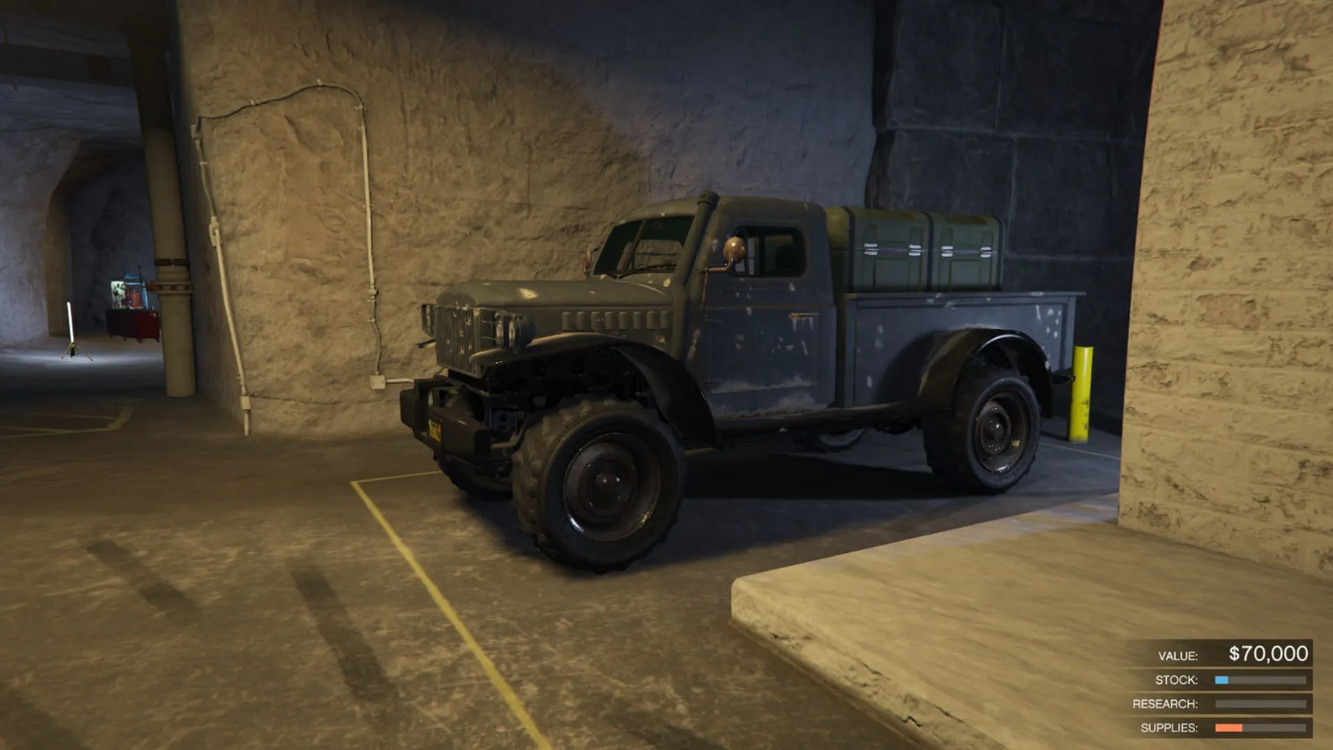 Grand Theft Auto 5 Online players must deliver this car to the Ammu-Nation store to make money (Image via Rockstar Games)