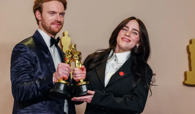 “Insightful Support”— Internet Reacts to Billie Eilish and Finneas Endorsing Kamala Harris