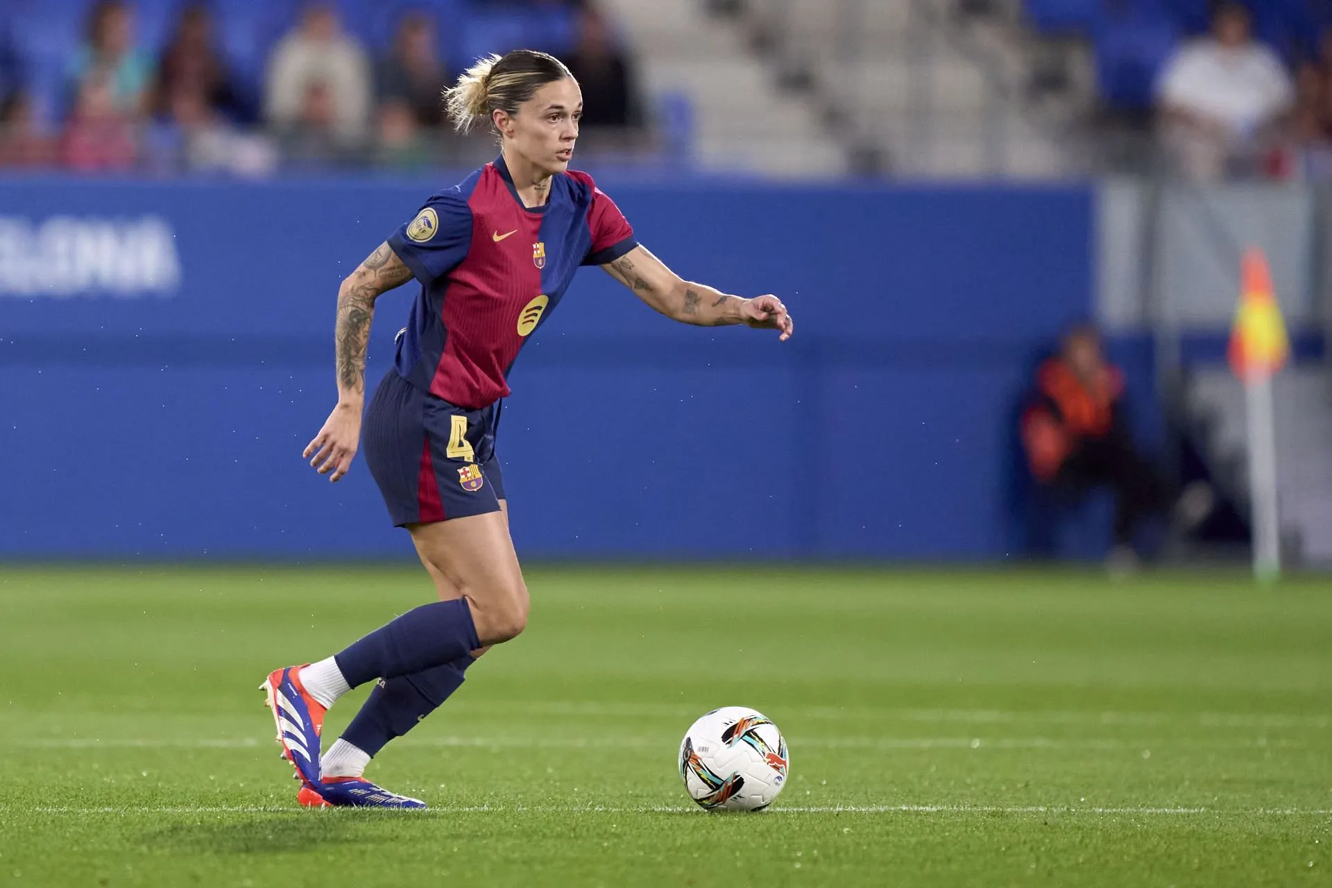 Mapi Leon playing for Barcelona Femini (Image via Getty)