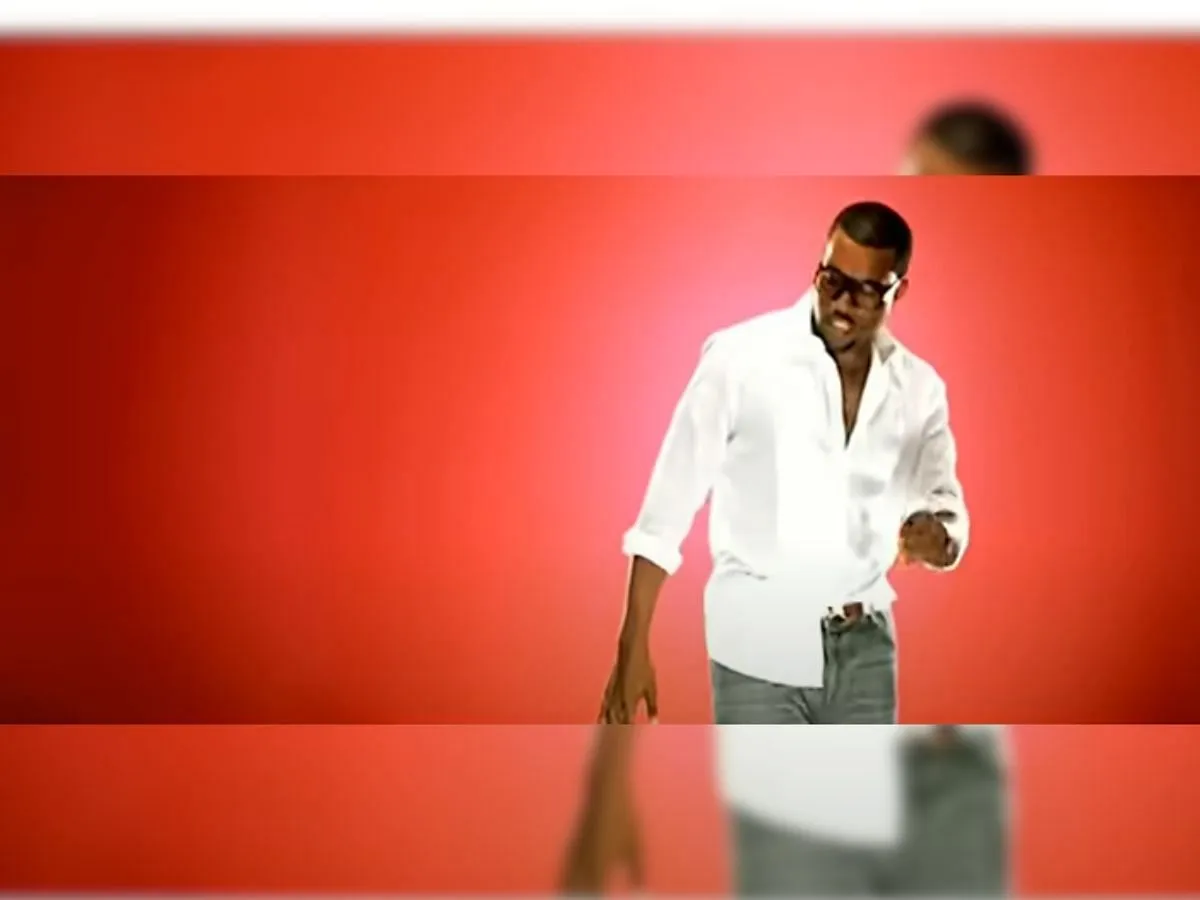 Extrait du clip de Gold Digger (Image via YouTube/Kanye West)