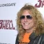 “Eu me apaixonei por isso” — Steven Adler, ex-baterista do Guns N’ Roses, fala sobre experiências com drogas com Slash e Izzy Stradlin