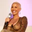 “Internet reage: Trump pode sediar o casamento de Amber Rose na Casa Branca após o noivado para esquecer o golpe”