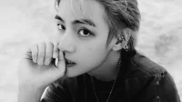 “Smettete di sabotare Taehyung!” — I fan chiedono provvedimenti per i ritardi nella spedizione del pre-ordine del vinile “Layover” dei BTS V e la promozione insufficiente