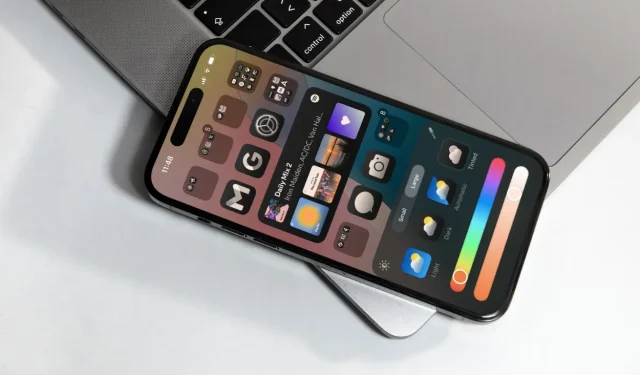 iOS 18 Review for iPhone 15: Lack of AI Features for General Users