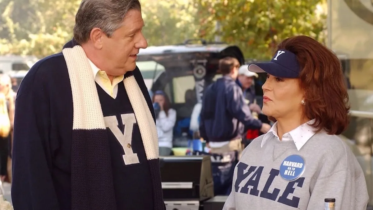 Richard and Emily Gilmore in 'Gilmore Girls' season 4, episode 9, wearing Yale attire