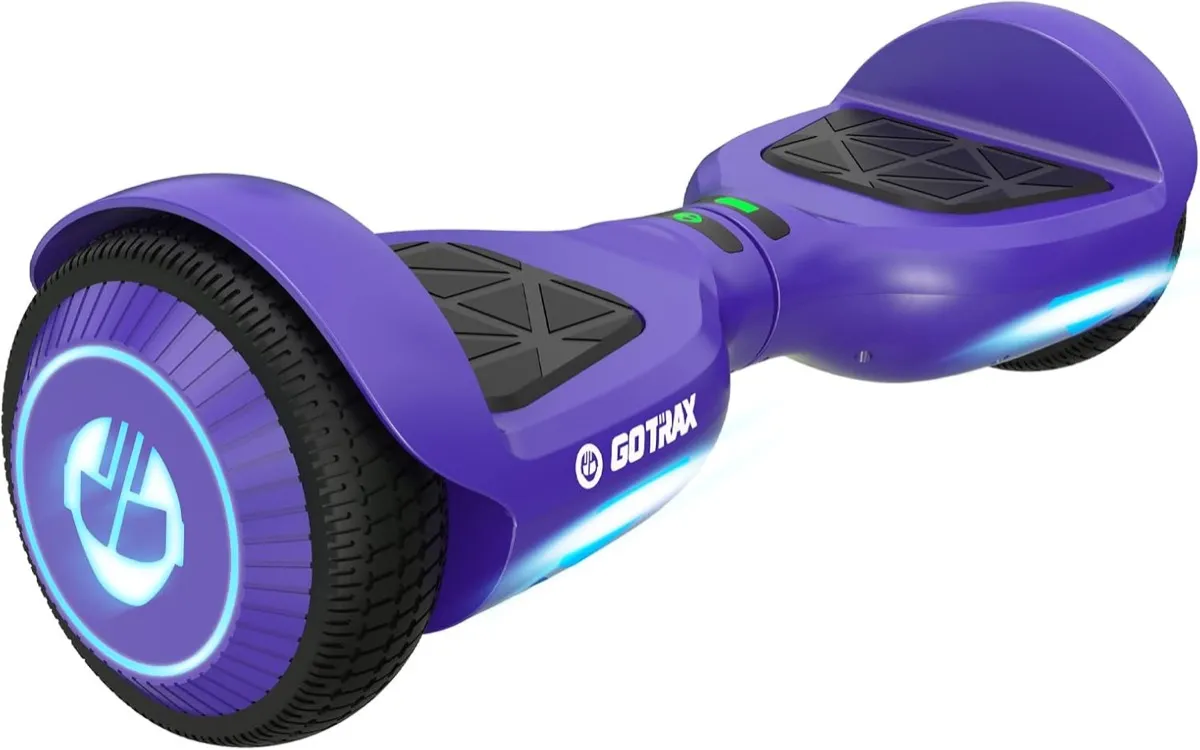 Um Gotrax Hoverboard roxo