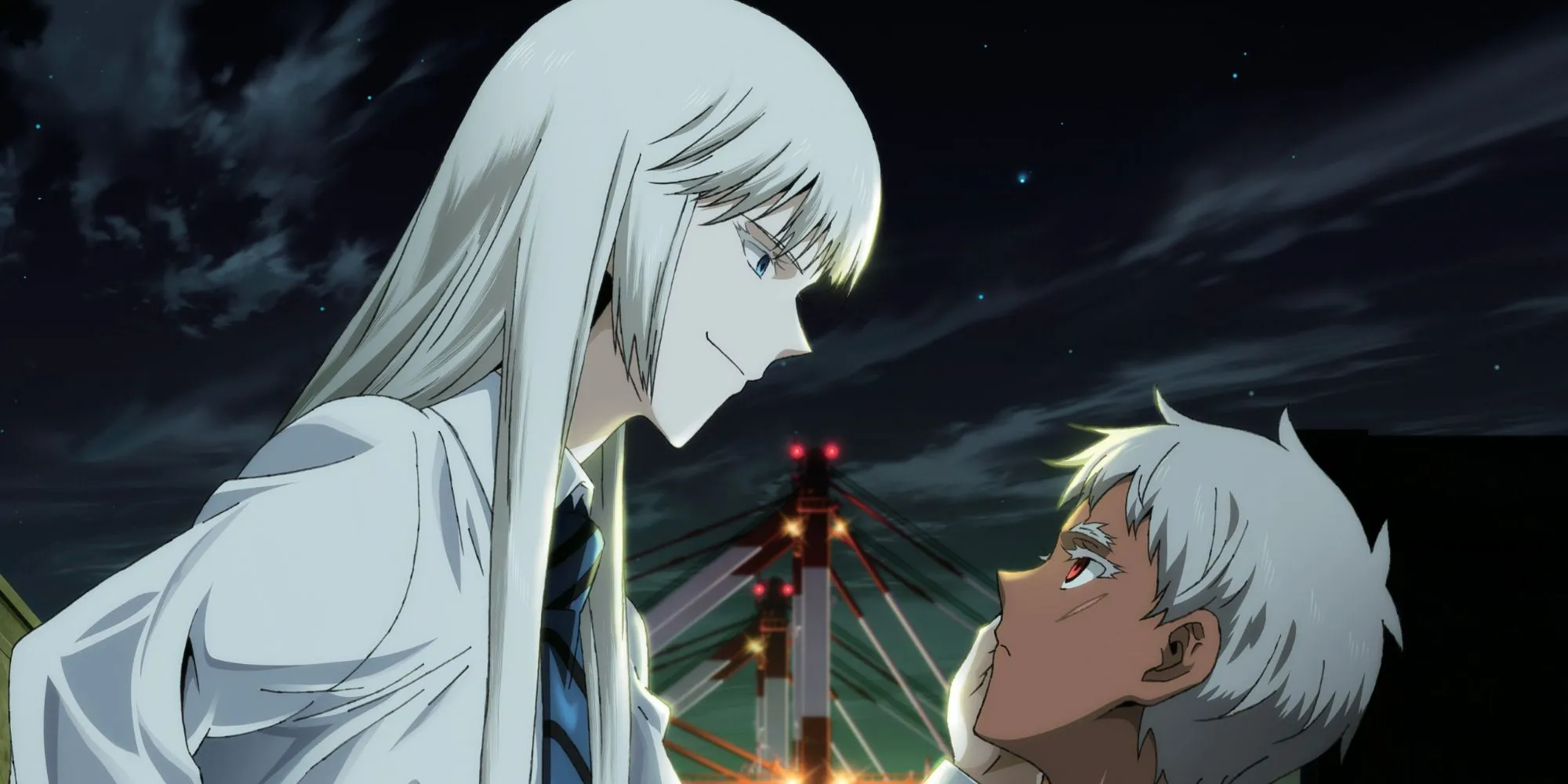 Close-up de dois dos personagens principais de Jormungand