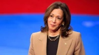 Kamala Harris despliega su estrategia mientras la postura de Donald Trump vacila