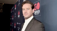 Armie Hammer répond aux allégations de cannibalisme dans son dernier effort de retour