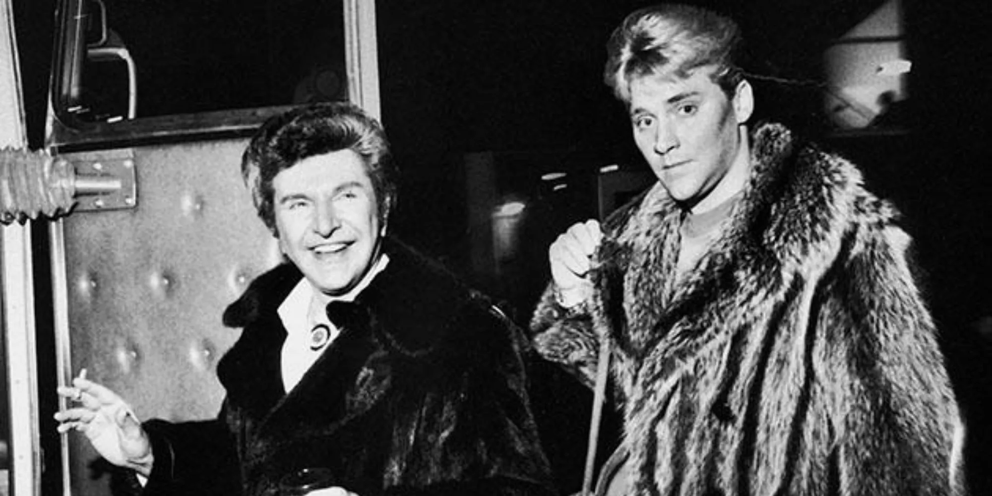 DietroIlCandelabro-ScottThorson-Liberace