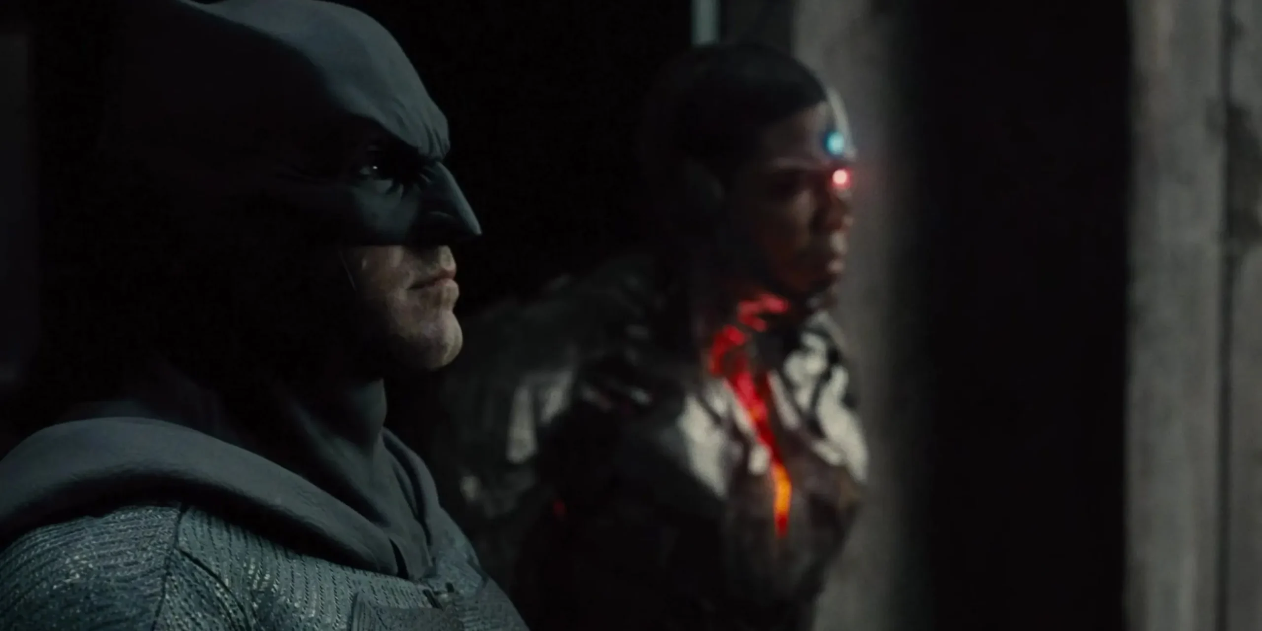 ben affleck's batman with ray fisher's cyborg