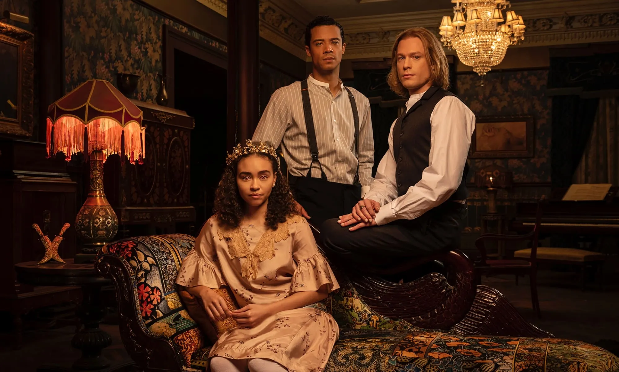 Jacob Anderson come Louis e Sam Reid come Lestat in Intervista col vampiro stagione 1