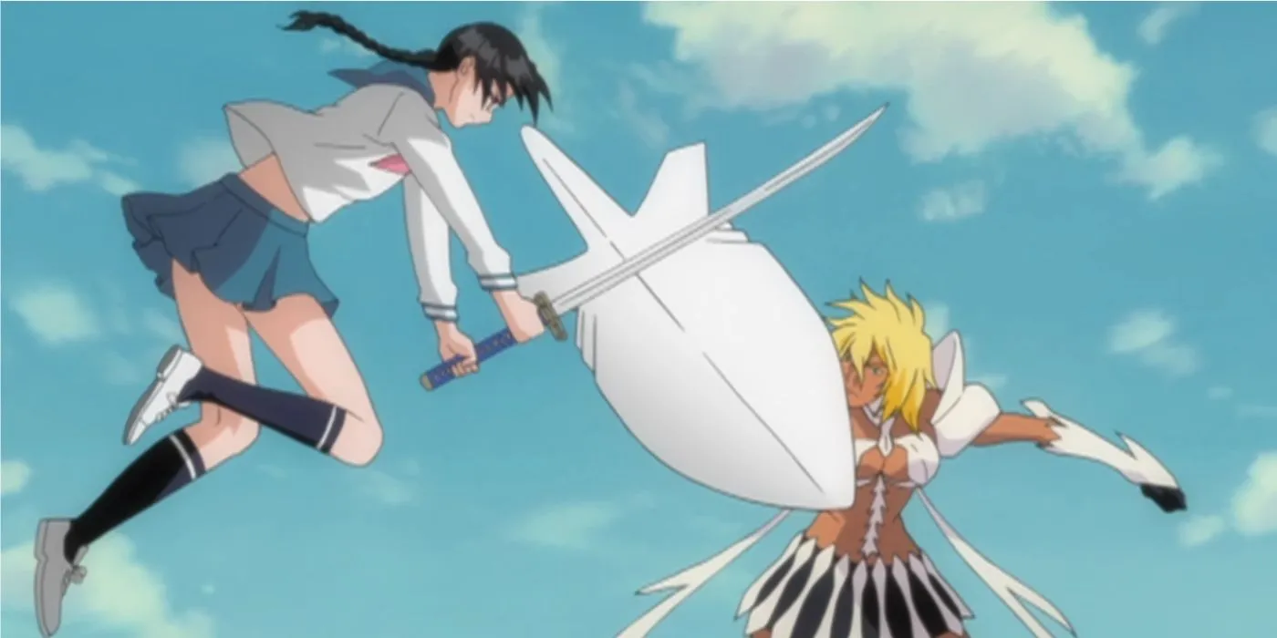 Lisa Yadomaru enfrentándose a Tier Harribel en Bleach