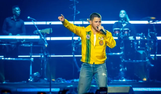 ‘Safety First’: Nick Jonas Exits Stage Promptly After Laser Incident