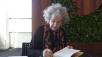 « La preuve qu’ils ne lisent pas » : Margaret Atwood subit l’explication en ligne de son propre livre