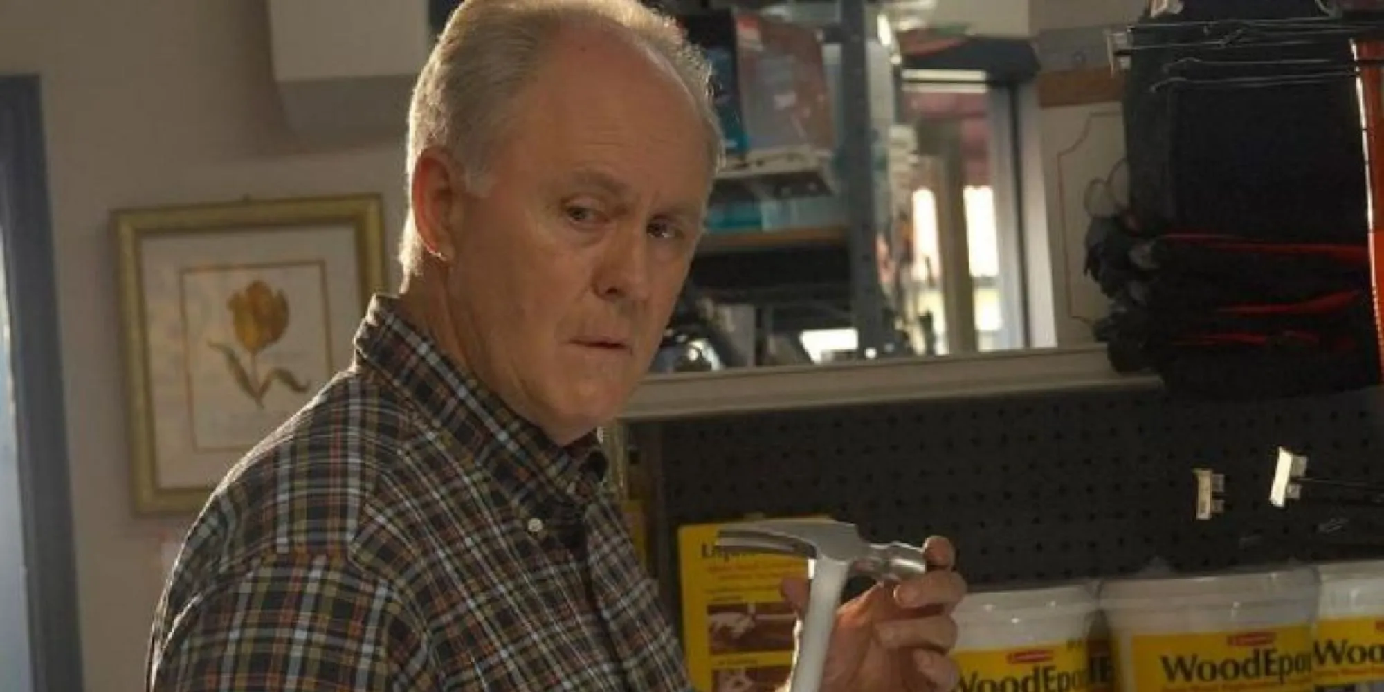 John Lithgow como el asesino de la Trinidad