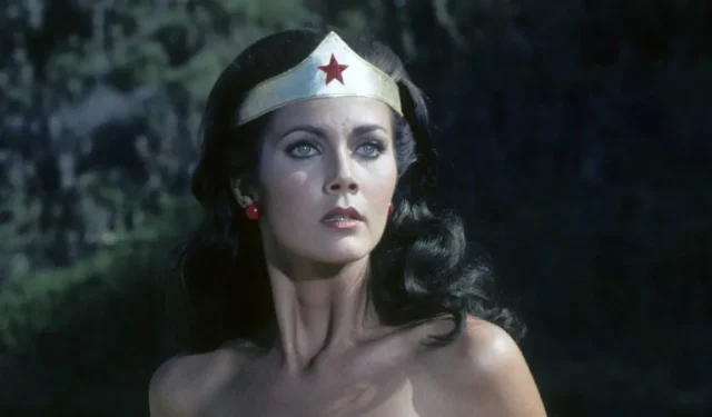 Lynda Carter, ikona Latynosów, inspiruje Amerykanów w dniu wyborów niczym Wonder Woman