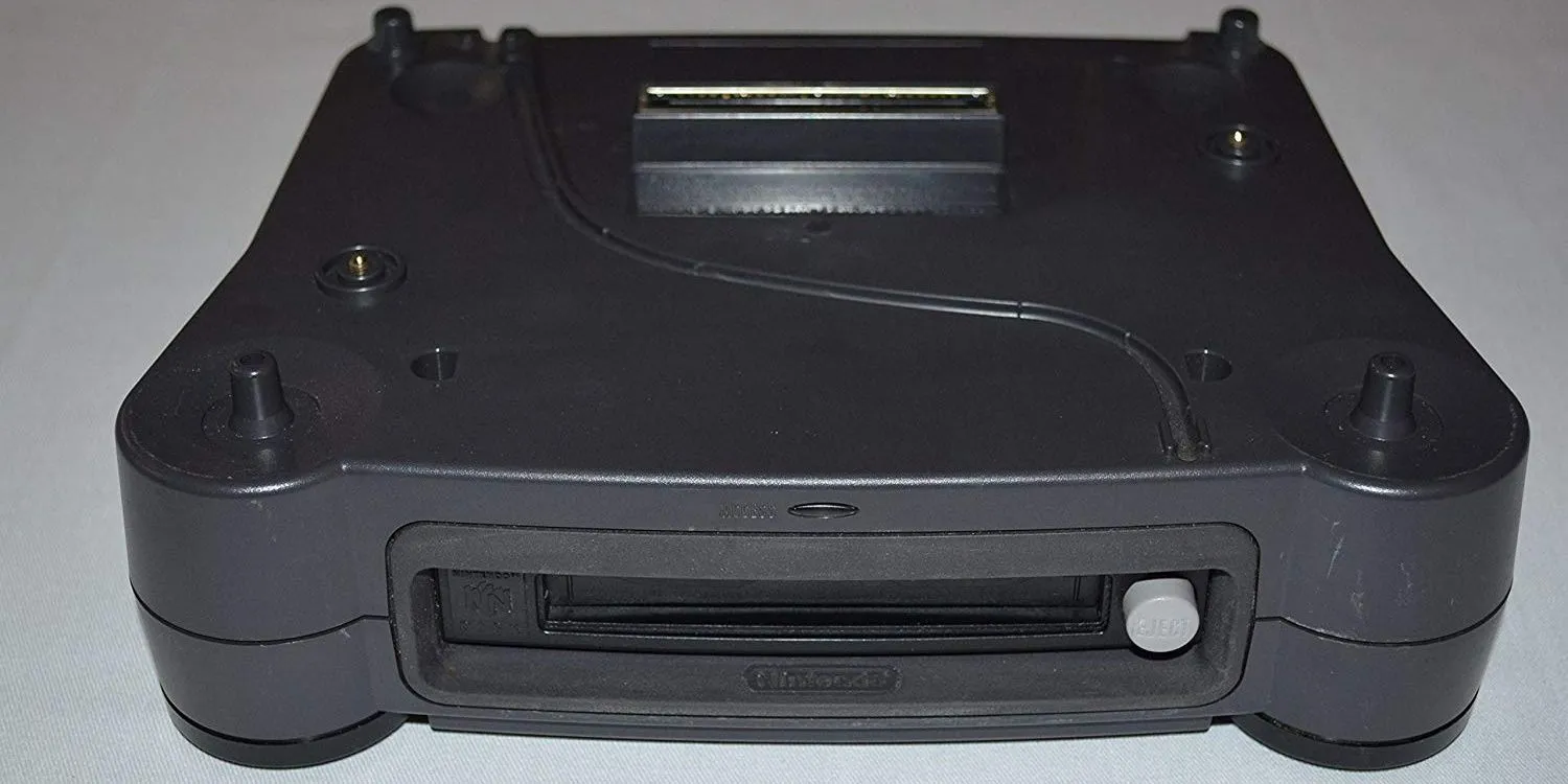 64DD ritagliato