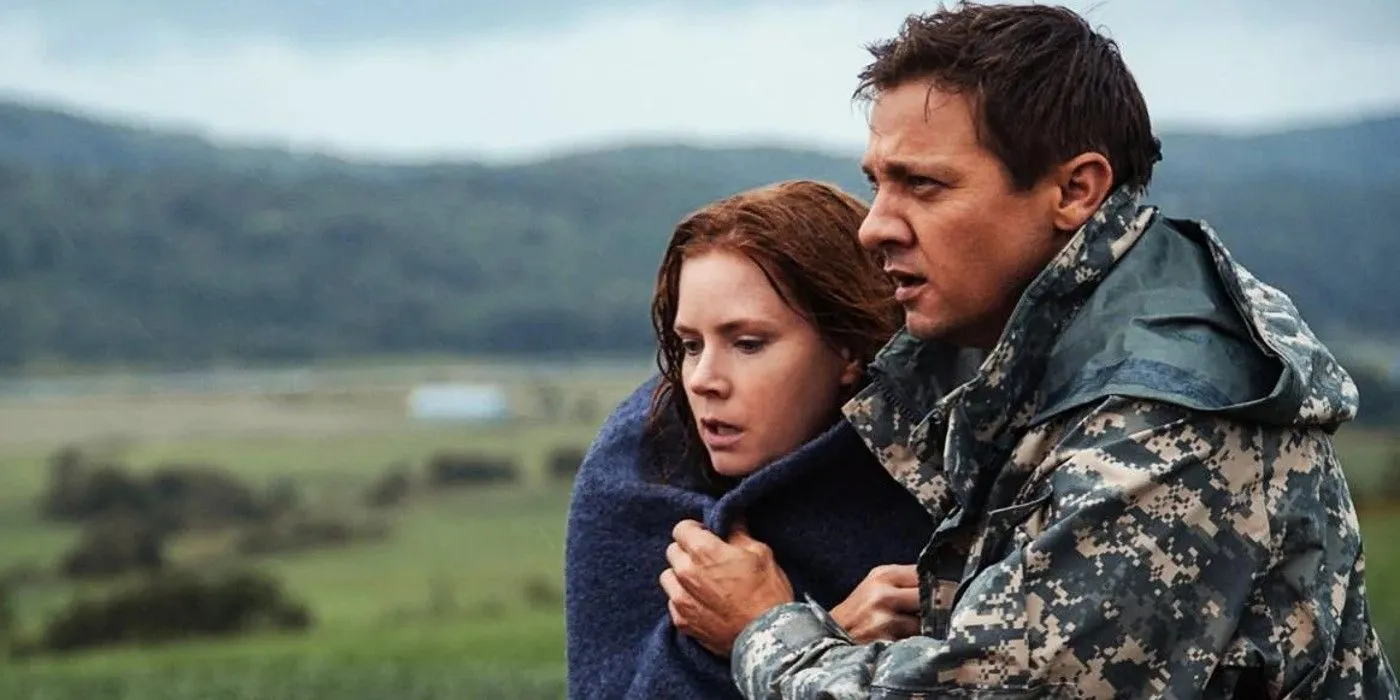 Amy Adams und Jeremy Renner in Arrival