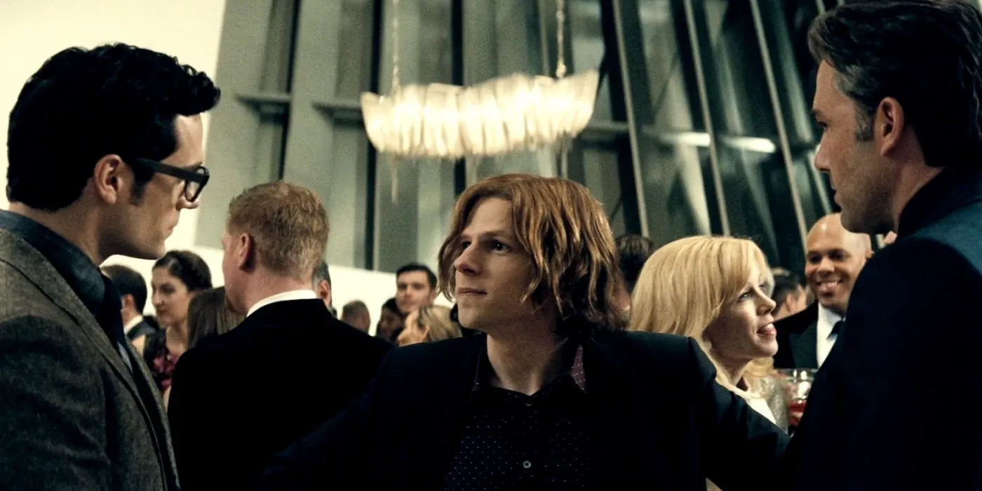 Clark Kent y Bruce Wayne se conocen en la fiesta de Lex Luthor en Batman v Superman