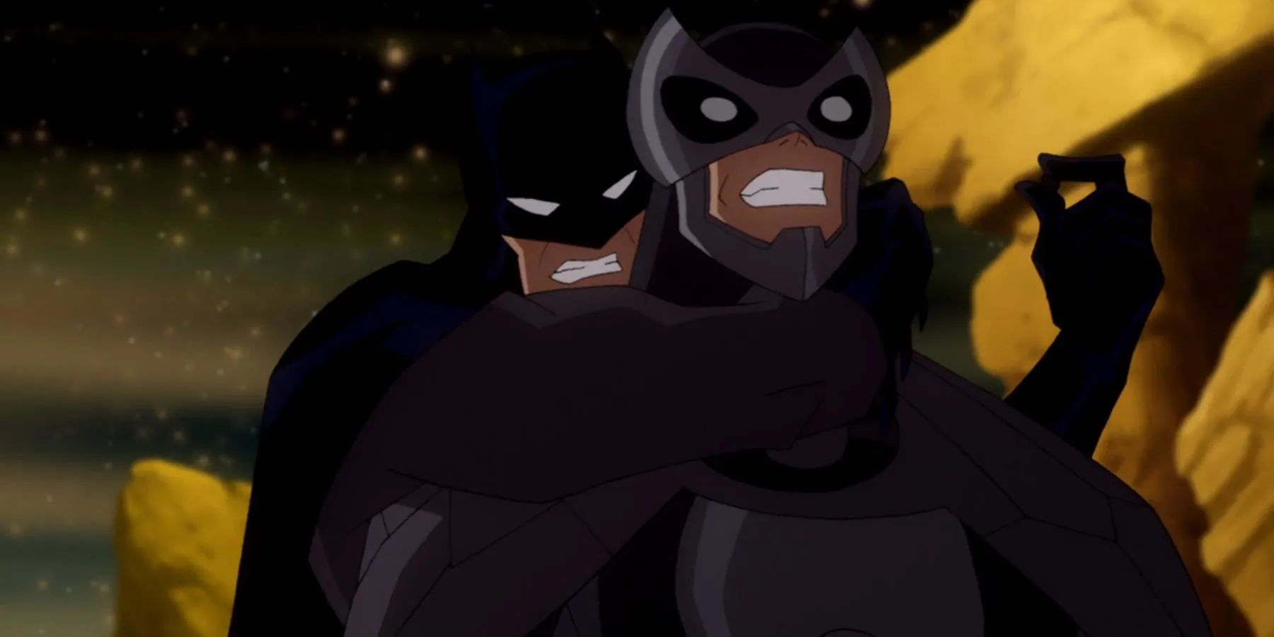 Batman lutando contra Owlman na Terra-Prime em Liga da Justiça: Crise em Duas Terras