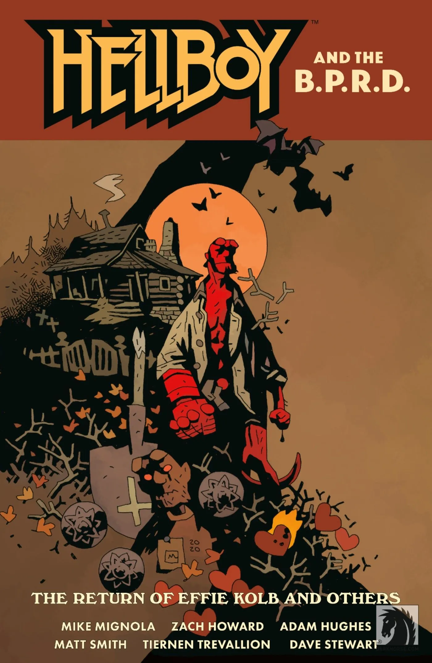 Okładka Hellboy and the BPRD z wyraźnie widocznym Hellboyem i nawiedzonym domem w tle.