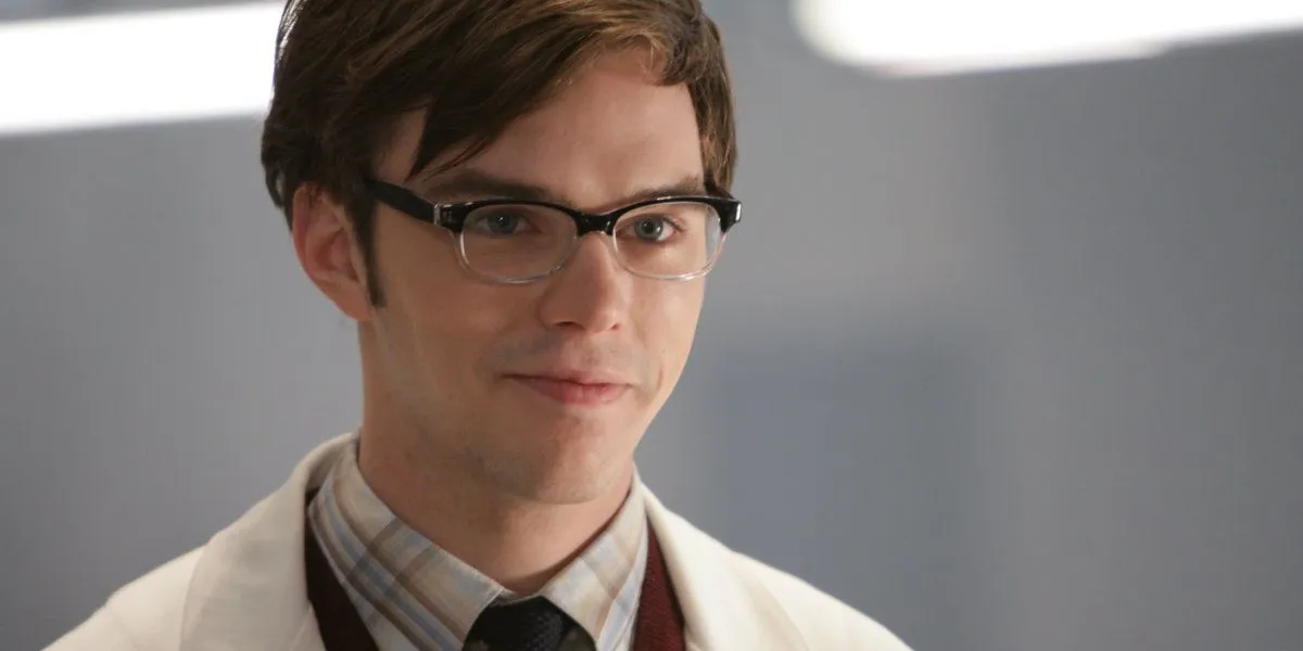 Nicholas Hoult als Hank (Beast)