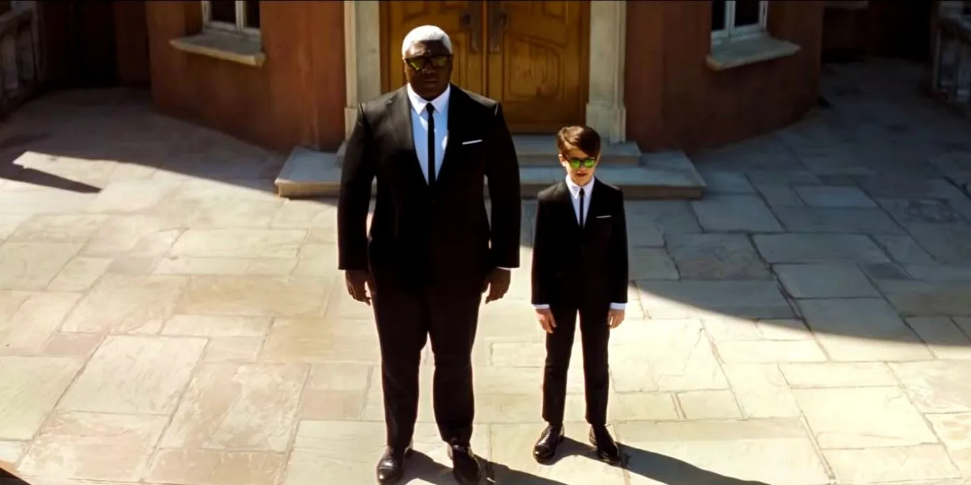 Nonso Anozie e Ferdia Shaw in Artemis Fowl