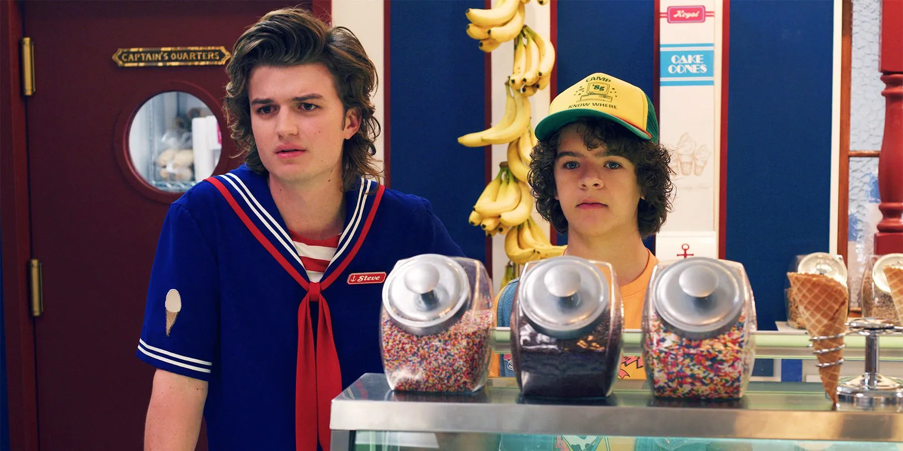 Stranger Things - Scoops Ahoy avec Steve et Dustin