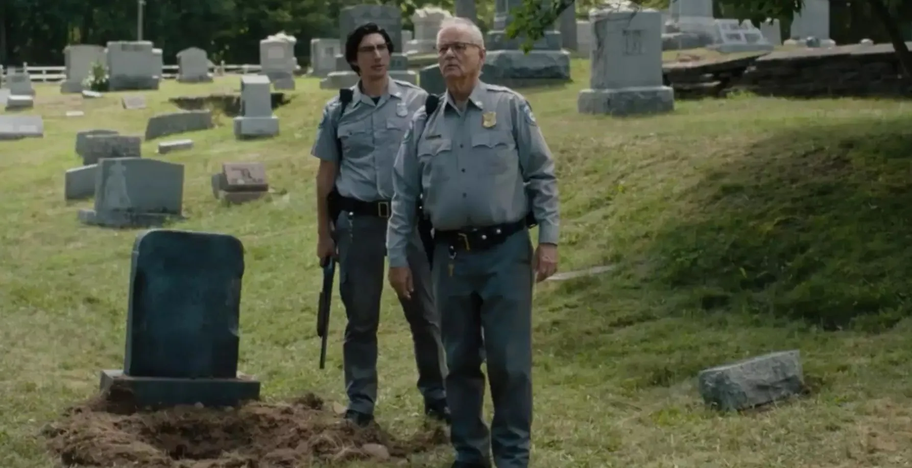 Bill Murray e Adam Driver in I morti non muoiono