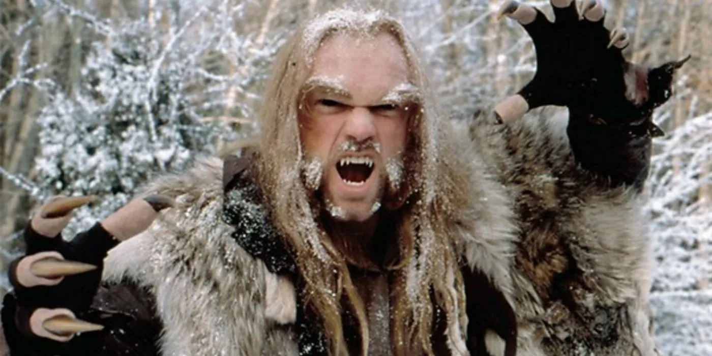 Sabretooth (Tyler Mane) mostra i suoi artigli in X-Men 2000