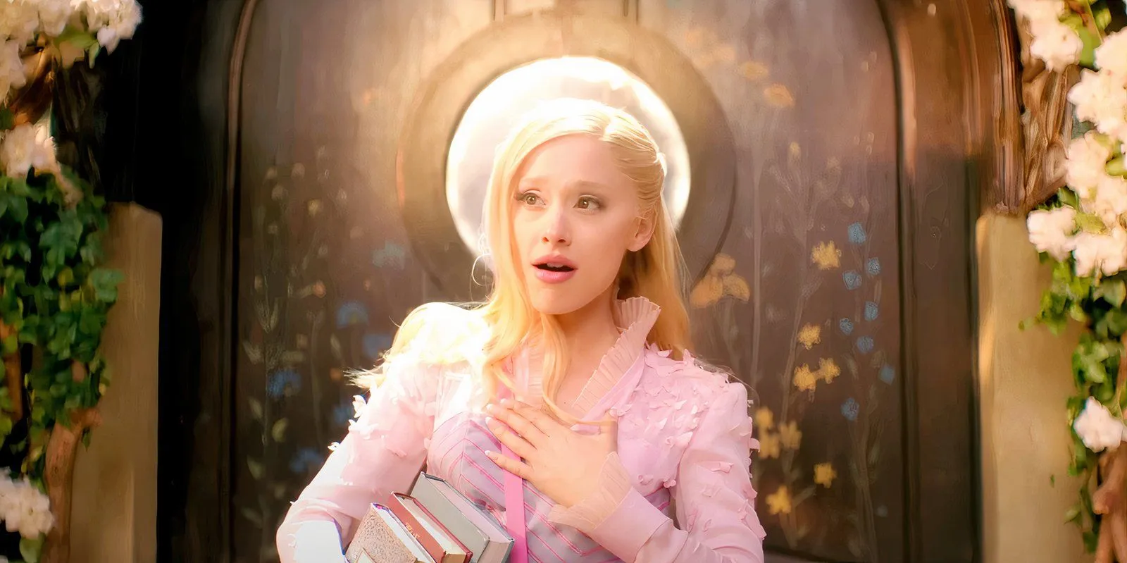 Ariana Grande como Glinda em Wicked