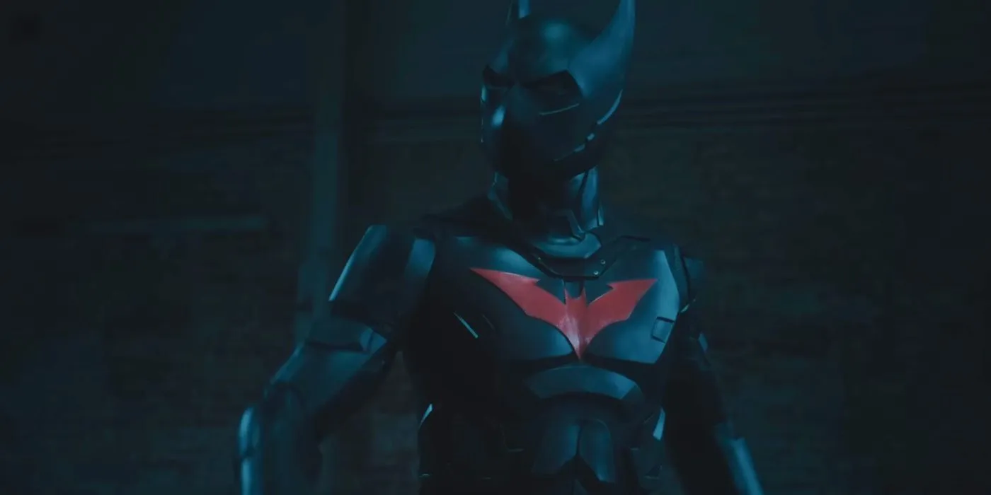 Batsuit in Batman Beyond: Year One