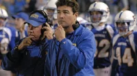 Netflix보다 더 높은 입찰가로 다른 스트리밍 서비스에서 새로운 Friday Night Lights 리메이크 제작 중