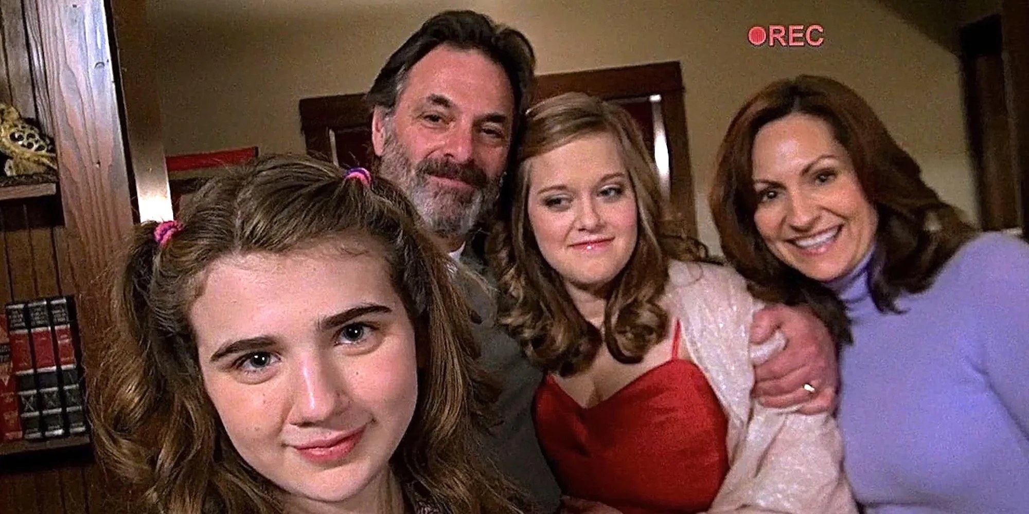 Delilah Napier, Ken Olin, Sophi Bairley und Donna Rusch als Familie Morrison in Criminal Minds