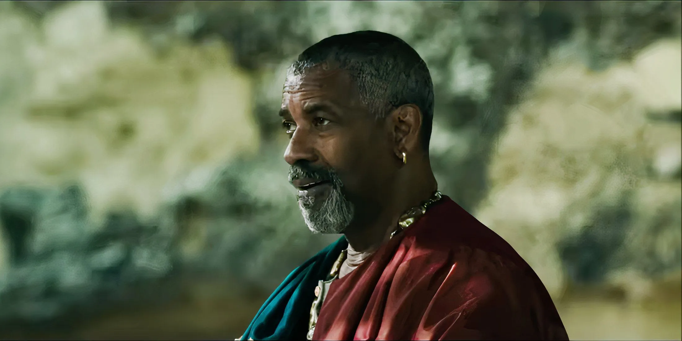 Denzel Washington como Macrinus en Gladiador 2