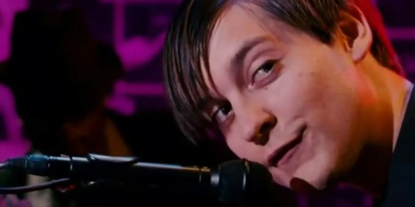 Emo Peter Parker cantando em um clube de jazz em Homem-Aranha 3