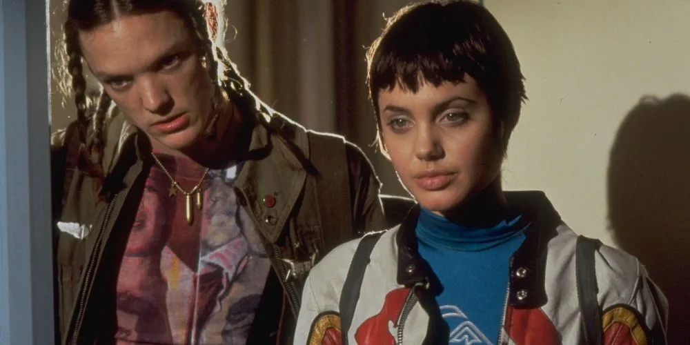 Emmanuel y Libby en Hackers