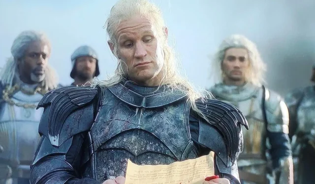 Matt Smith révèle un nouveau look spectaculaire, se différenciant de Daemon Targaryen dans la première image de la prochaine série