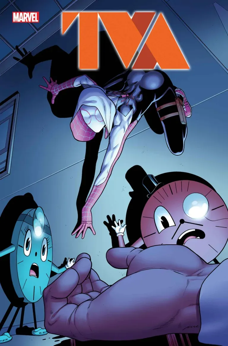 Spider-Gwen sitzt auf einer Mauer und betrachtet eine Szene mit Mr. und Miss Minutes auf dem Cover von TVA #3