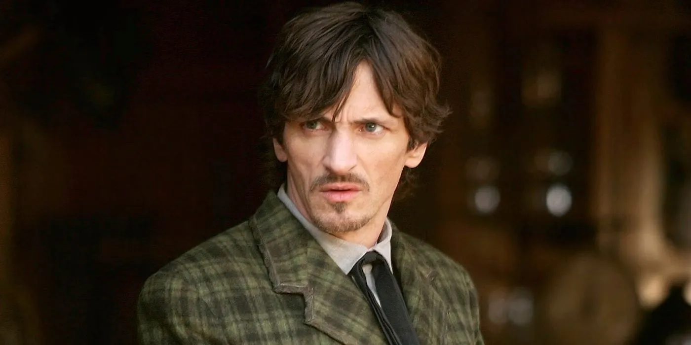 John Hawkes nel ruolo di Sol Star in Deadwood