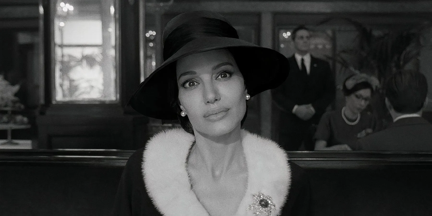 Angelina Jolie dans le rôle de Maria Callas dans le biopic de Pablo Larrain, Maria.