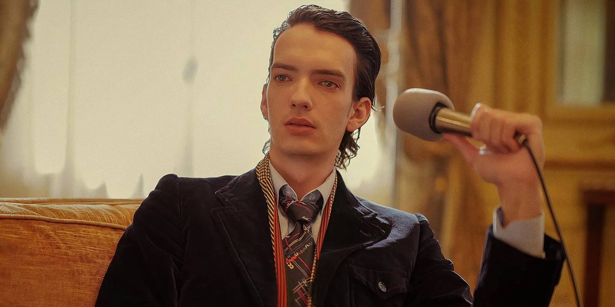 Kodi Smit-McPhee dans Maria