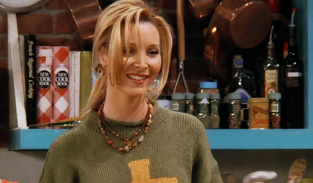 Lisa Kudrow se emociona ao assistir ao momento icônico de Phoebe em Friends uma década depois