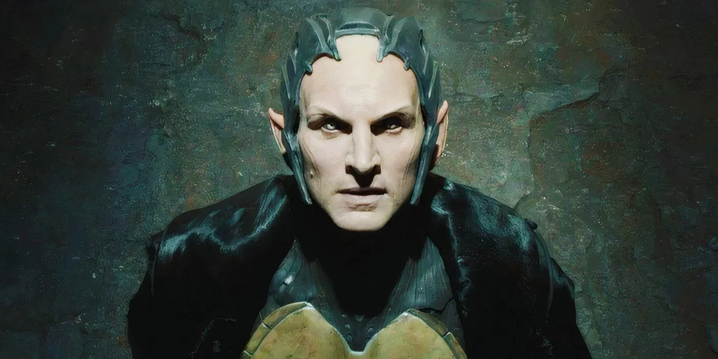 Malekith im dunklen Kostüm