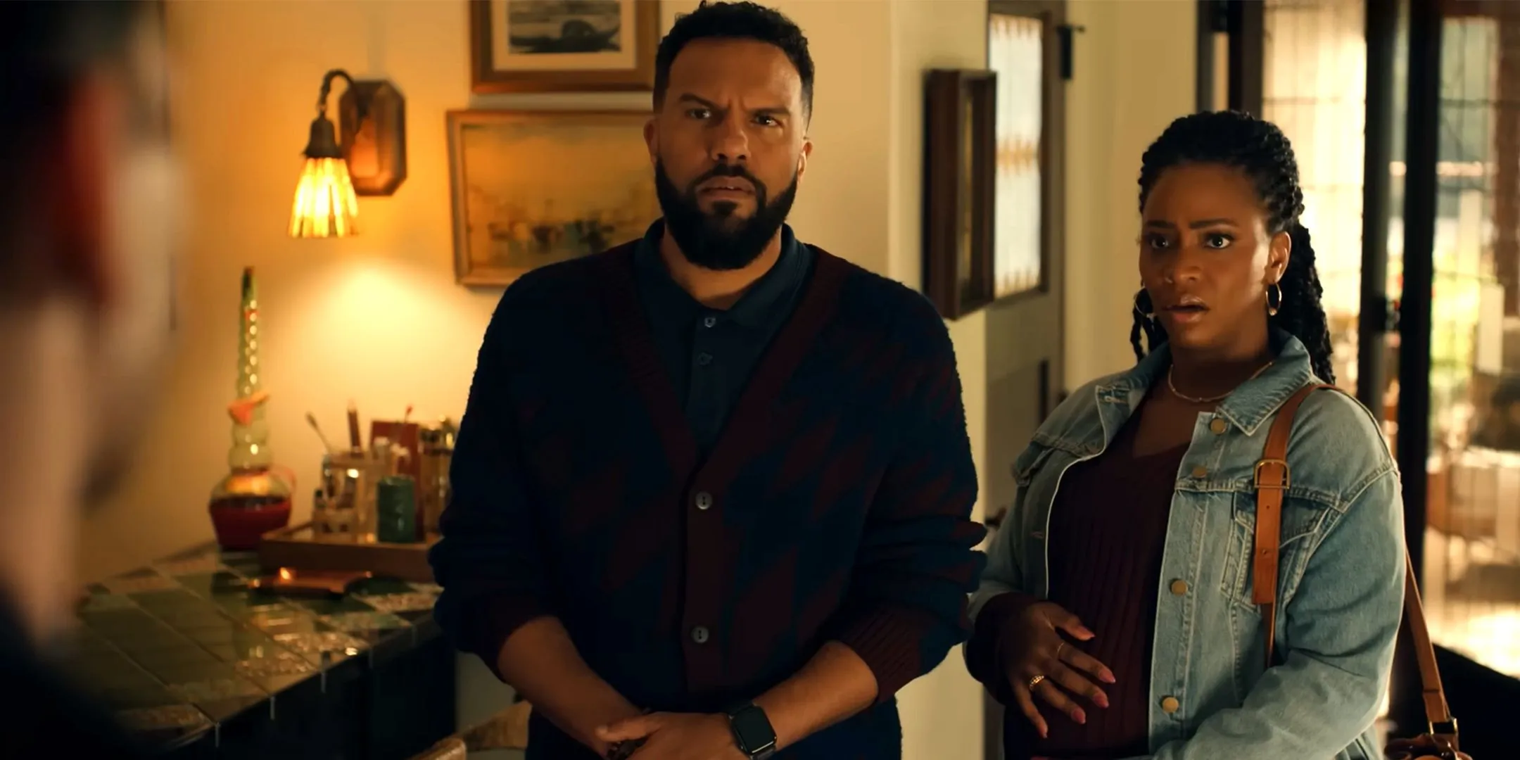 OT Fagbenle e Teyonah Parris in Nessuna buona azione