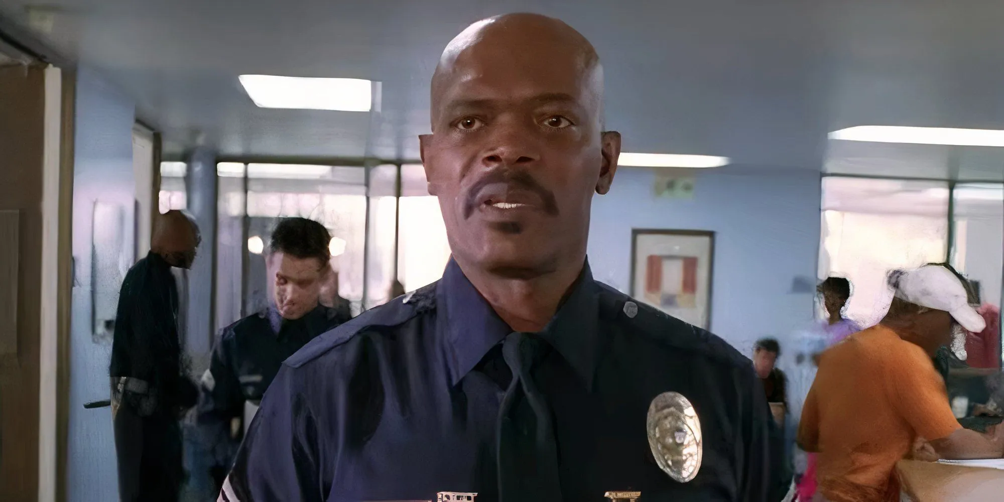 Samuel L. Jackson con uniforme de policía en SWAT