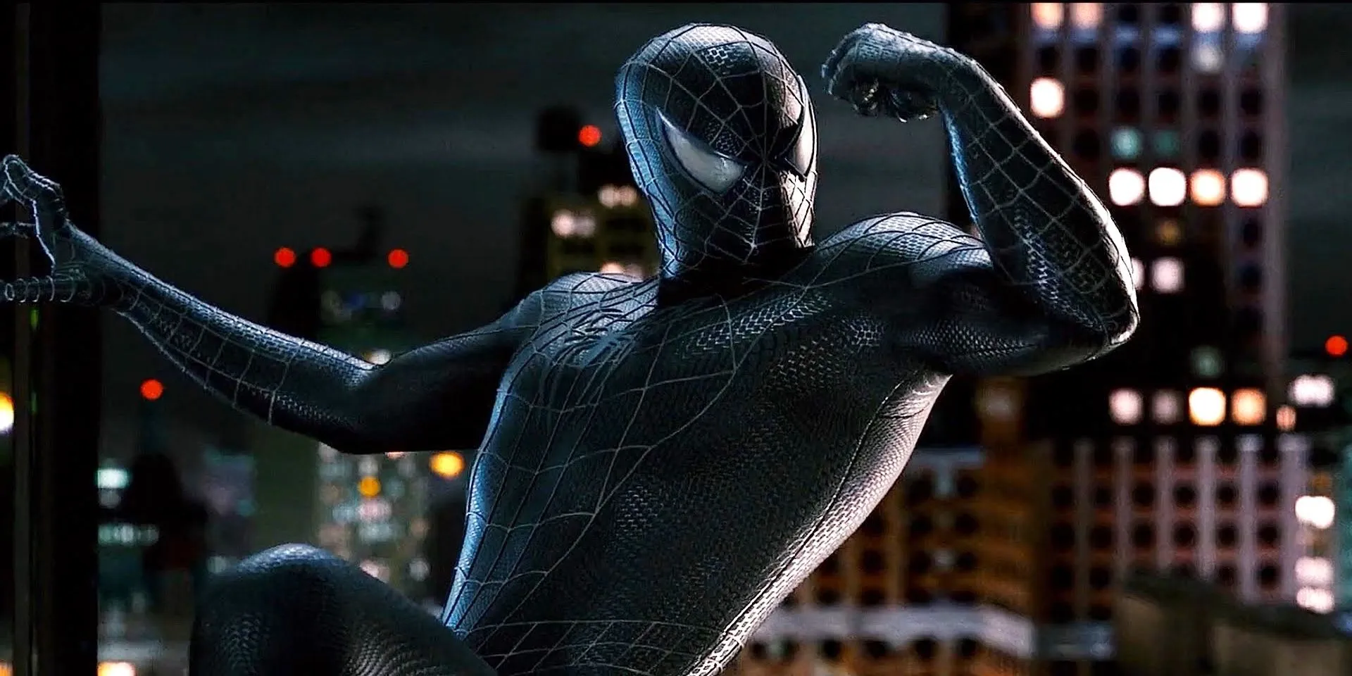 Spider-Man con traje negro