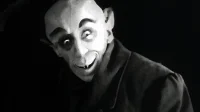 « Merci Bob l’éponge » : le réalisateur de Nosferatu évoque la découverte du personnage de vampire par un public plus jeune par des moyens inattendus